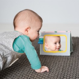 taf toys βιβλίο δραστηριοτήτων Tummy time book ΠΑΙΧΝΙΔΙΑ 0-6 ΜΗΝΩΝ